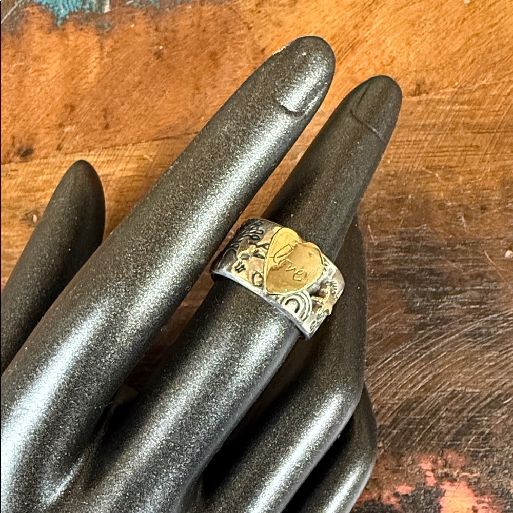 Jes MaHarry “Love Ring”. Sterling silver with 14 kt large gold heart. - Picture 5 of 6